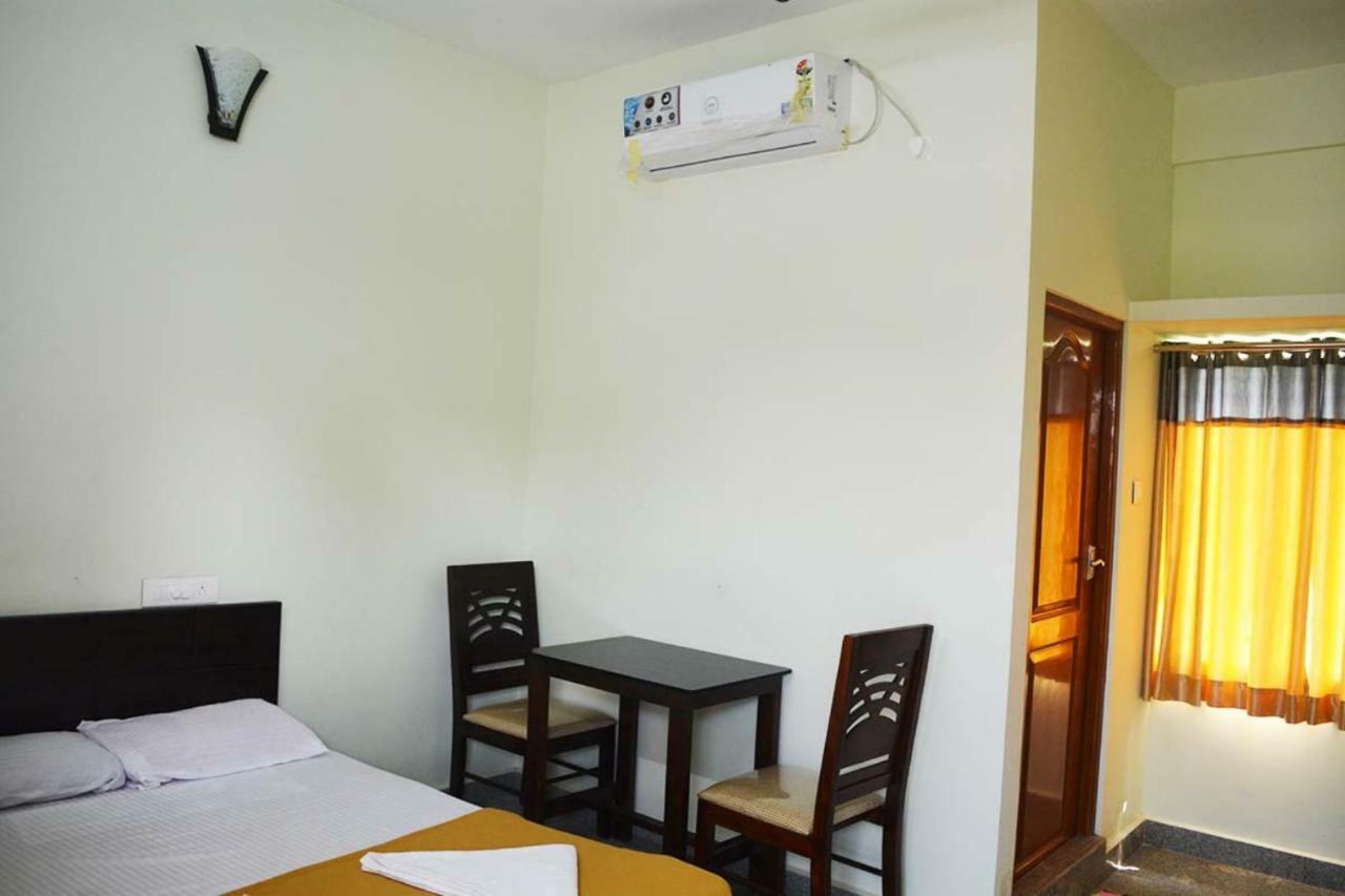 Jippus Galaxy Budget Air Port Hotel Коччи Экстерьер фото