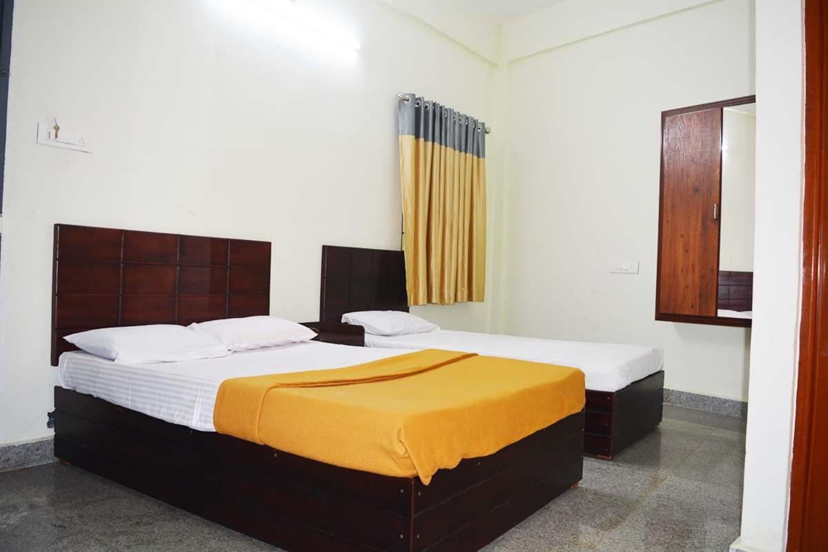 Jippus Galaxy Budget Air Port Hotel Коччи Экстерьер фото