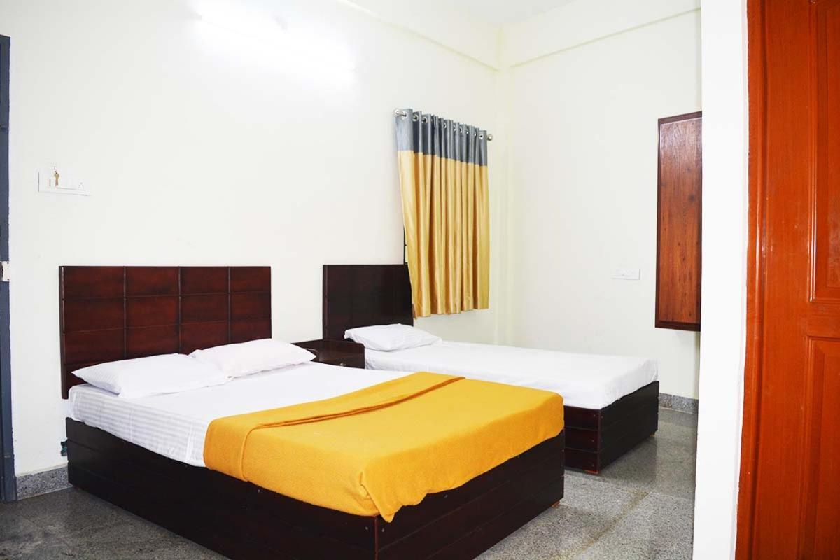Jippus Galaxy Budget Air Port Hotel Коччи Экстерьер фото