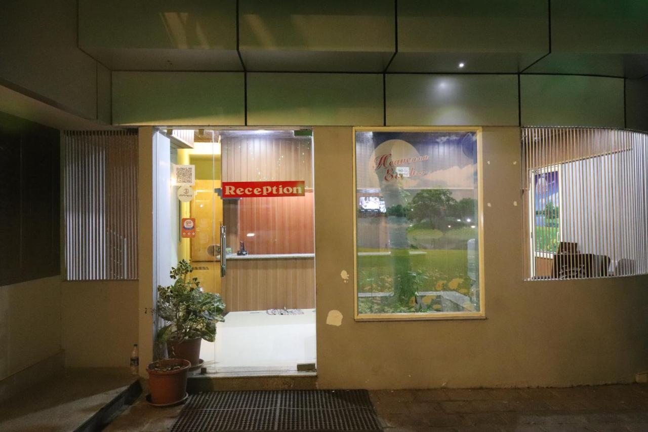 Jippus Galaxy Budget Air Port Hotel Коччи Экстерьер фото